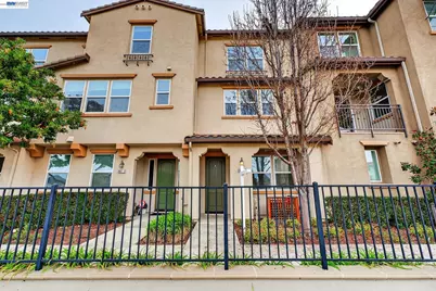 1320 Windswept Cmn #6, Livermore, CA 94550 - Photo 2