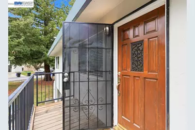 2204 Segundo Ct #4, Pleasanton, CA 94588 - Photo 10