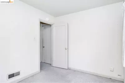 558 Lakewood Cir, Walnut Creek, CA 94598 - Photo 24