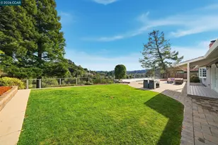 56 Bates Blvd, Orinda, CA 94563 - Photo 32