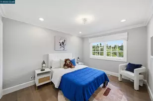 56 Bates Blvd, Orinda, CA 94563 - Photo 20