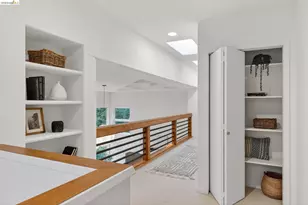 104 Capricorn Ave, Oakland, CA 94611 - Photo 24