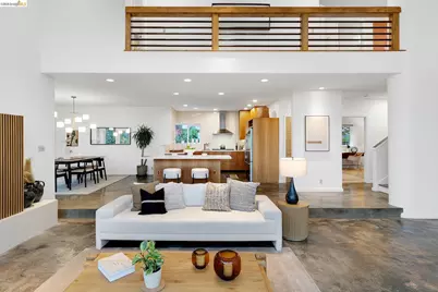 104 Capricorn Ave, Oakland, CA 94611 - Photo 12