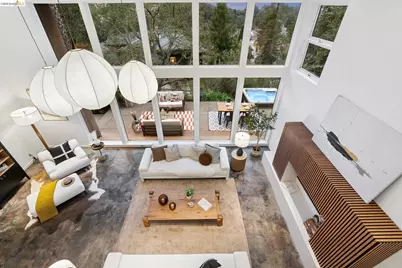 104 Capricorn Ave, Oakland, CA 94611 - Photo 2