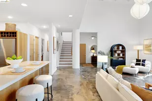 104 Capricorn Ave, Oakland, CA 94611 - Photo 22