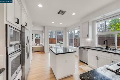 942 Monet Cir, Walnut Creek, CA 94597 - Photo 10