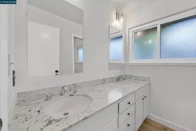 27889 Farm Hill Dr, Hayward, CA 94542 - Photo 34