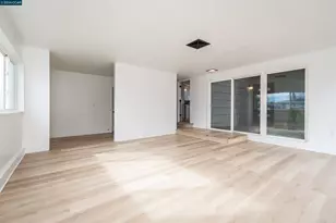 5201 Sky Pkwy, Sacramento, CA 95823 - Photo 16