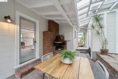 4200 Mountain View Ave, Oakland, CA 94605 - Photo 36