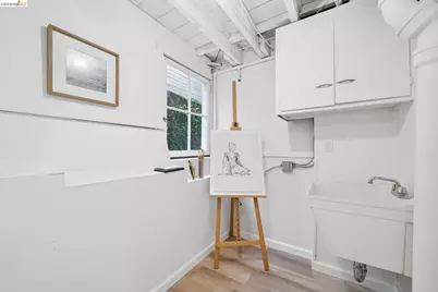 4200 Mountain View Ave, Oakland, CA 94605 - Photo 32