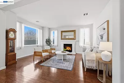 158 Bryant Ct, Mountain House, CA 95391 - Photo 8