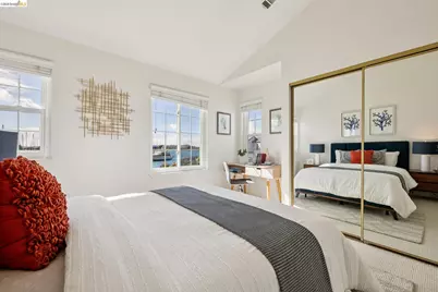 306 Commodore Dr, Richmond, CA 94804 - Photo 44