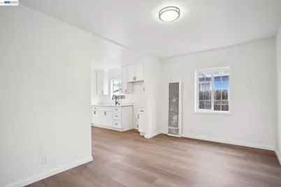 1130 61st Ave, Oakland, CA 94621 - Photo 2