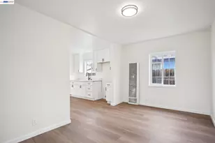 1130 61st Ave, Oakland, CA 94621 - Photo 2