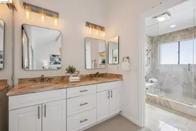 28 Sunny Cove Cir, Alameda, CA 94502 - Photo 38