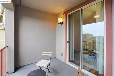 6271 Rocky Point Ct, Oakland, CA 94605 - Photo 46