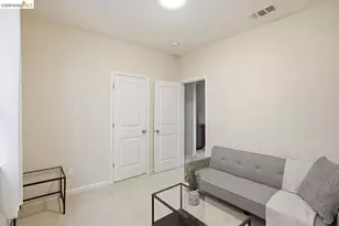 6271 Rocky Point Ct, Oakland, CA 94605 - Photo 26