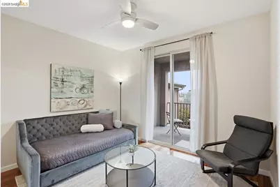 6271 Rocky Point Ct, Oakland, CA 94605 - Photo 24