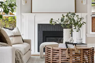 1374 El Centro Ave, Oakland, CA 94602 - Photo 8