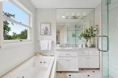 1374 El Centro Ave, Oakland, CA 94602 - Photo 26