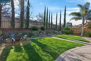 358 McCall Dr, Benicia, CA 94510 - Photo 44