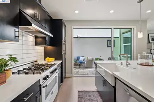 416 Bohol Cir Ln, Alameda, CA 94501 - Photo 12