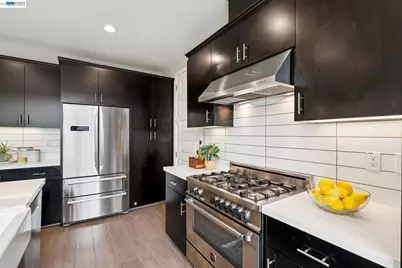 416 Bohol Circle Ln, Alameda, CA 94501 - Photo 14