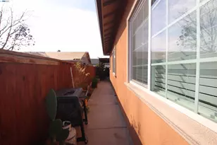 2511 Laurel, Stockton, CA 95206 - Photo 8