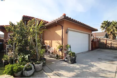 2511 Laurel, Stockton, CA 95206 - Photo 2