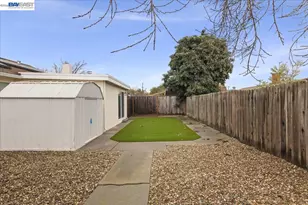 37141 St Christopher St, Newark, CA 94560 - Photo 32