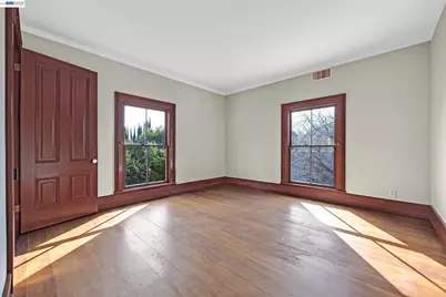 2211 College Avenue, Livermore, CA 94550 - Photo 18