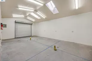 2211 College Ave, Livermore, CA 94550 - Photo 30