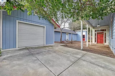 2211 College Avenue, Livermore, CA 94550 - Photo 26