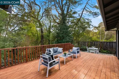 6 Sparrow Ct, Moraga, CA 94556 - Photo 14