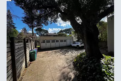 6100 Chabot Road, Oakland, CA 94618 - Photo 26