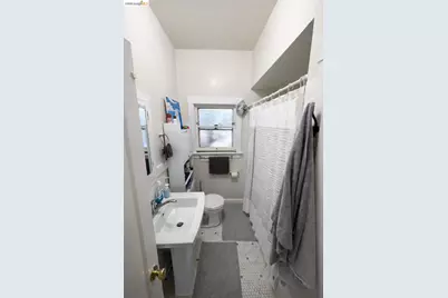 6100 Chabot Road, Oakland, CA 94618 - Photo 22