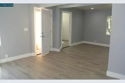 2220 Crest Ave, Martinez, CA 94553 - Photo 16