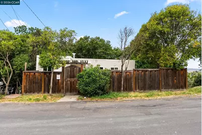 2220 Crest Ave, Martinez, CA 94553 - Photo 18