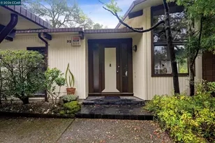 92 Evergreen Dr, Orinda, CA 94563 - Photo 32