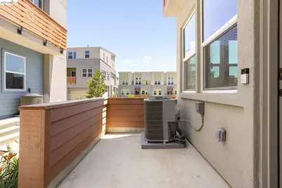 28968 Parkridge Loop #117, Hayward, CA 94544 - Photo 4