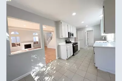 2270 Bayberry Cir, Pittsburg, CA 94565 - Photo 16