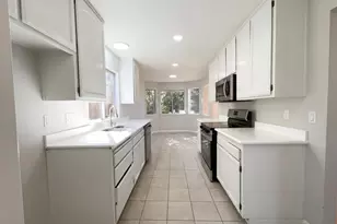 2270 Bayberry Cir, Pittsburg, CA 94565 - Photo 2