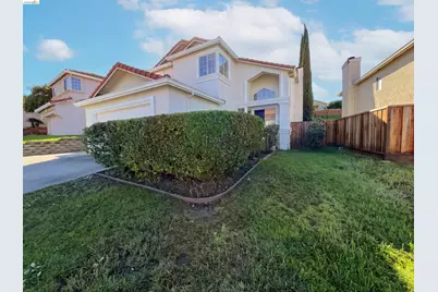 2270 Bayberry Cir, Pittsburg, CA 94565 - Photo 8