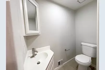 2270 Bayberry Cir, Pittsburg, CA 94565 - Photo 20