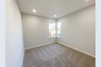 2270 Bayberry Cir, Pittsburg, CA 94565 - Photo 18
