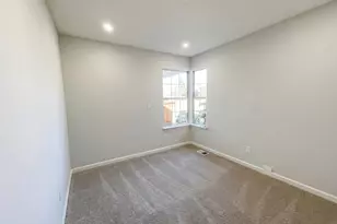 2270 Bayberry Cir, Pittsburg, CA 94565 - Photo 18