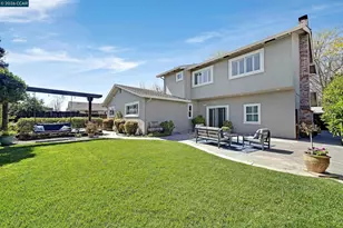 2415 Crestline Rd, Pleasanton, CA 94566 - Photo 36