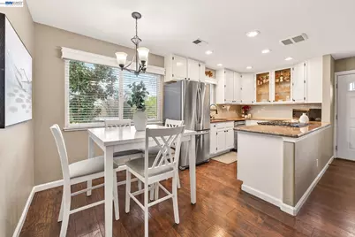 8185 Arroyo Dr #4, Pleasanton, CA 94588 - Photo 8