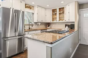 8185 Arroyo Dr, Pleasanton, CA 94588 - Photo 12