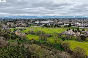 8185 Arroyo Dr, Pleasanton, CA 94588 - Photo 34